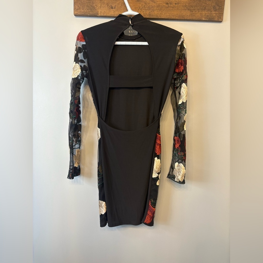 K. Jen black, red & cream floral embroidered long sleeve bodycon dress size S - Picture 5 of 10